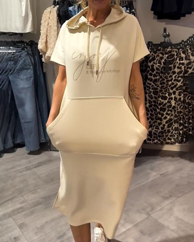 Alina – Codzienna sukienka z kapturem i luzem