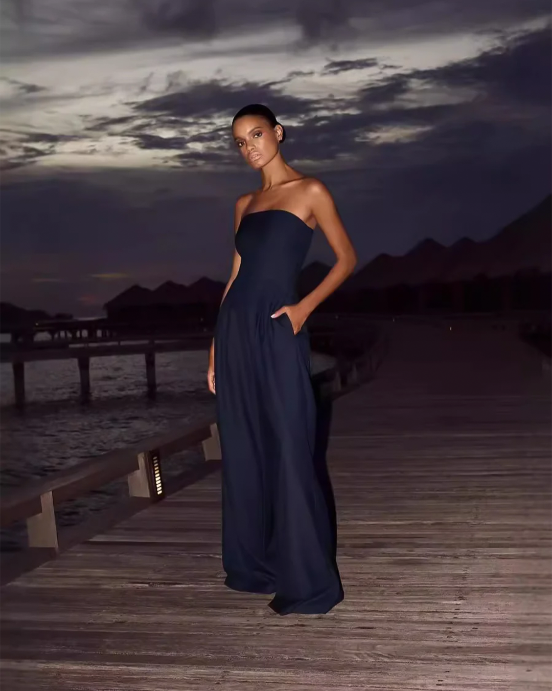 "Emilia™ | Luksusowy Zestaw Flow" can be rewritten as "Emilia™ | Ekskluzywny Zestaw Flow".