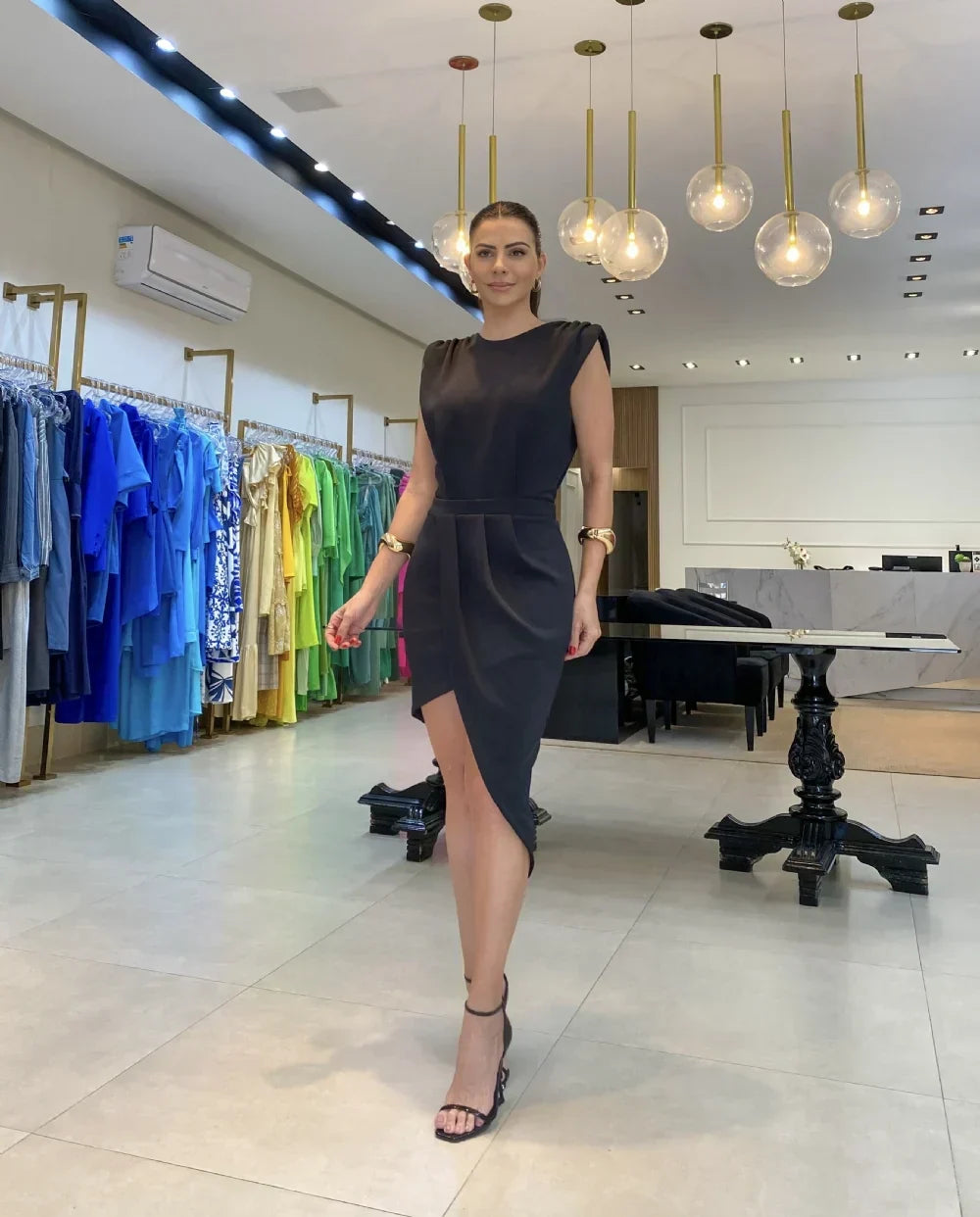 Britty | Sukienka koktajlowa z asymetrycznym dołem w kształcie tulipana" can be rewritten as:

"Britty | Asymmetrical Tulip Hem Cocktail Dress