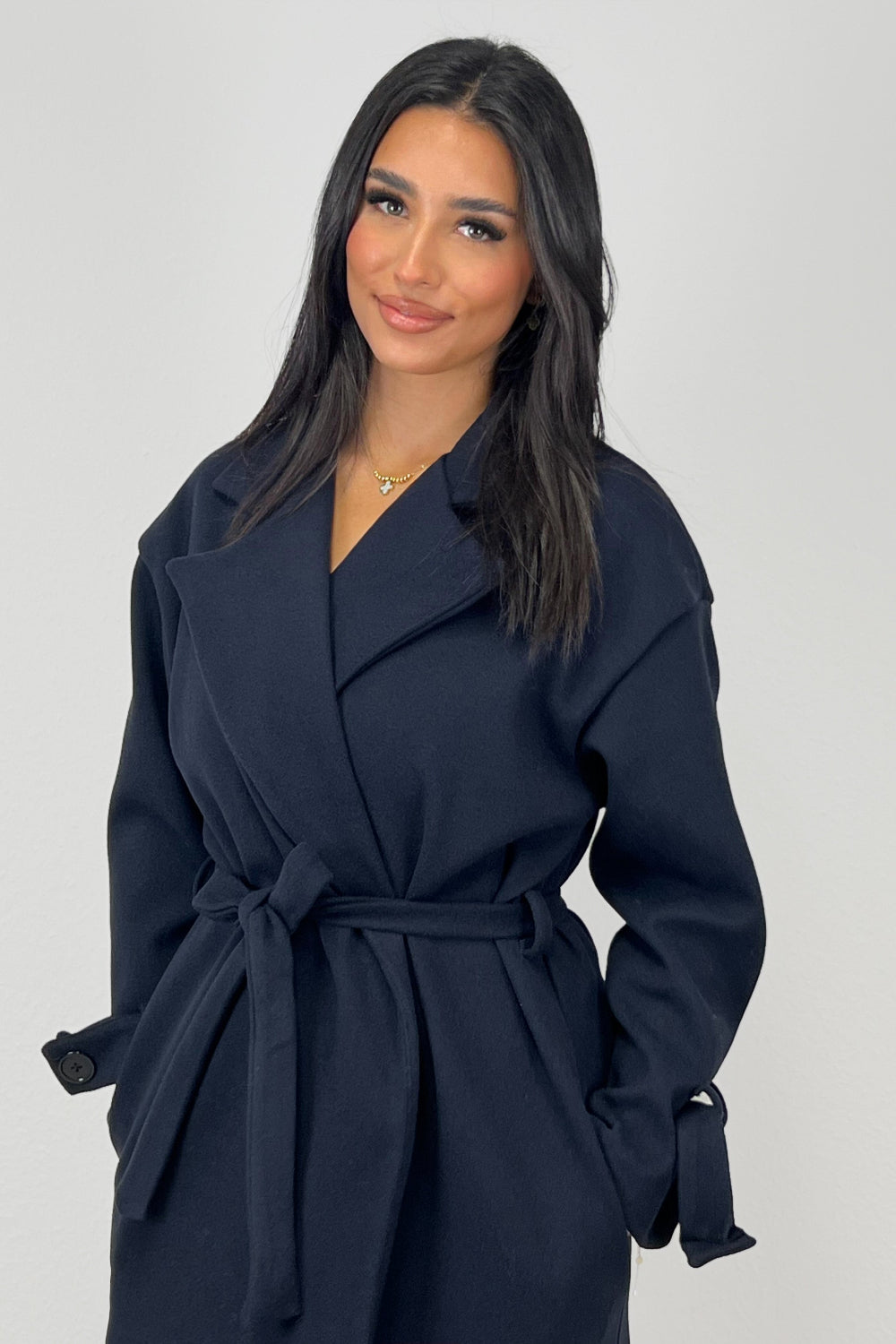 Benilda - Długi płaszcz z paskiem