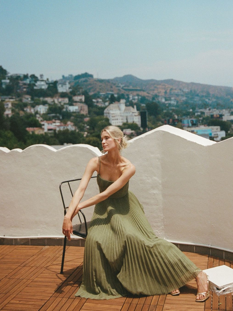 Ysenna - Ponadczasowa elegancja z nowoczesnym akcentem