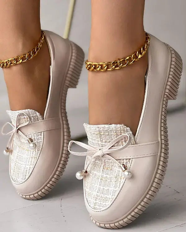 Grube tweedowe, patchworkowe mokasyny z koronką